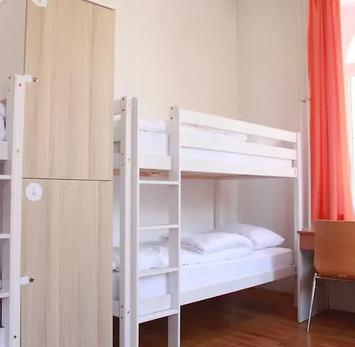 C - Punkt Auberge de jeunesse