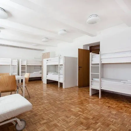 C - Punkt Auberge de jeunesse Ljubljana