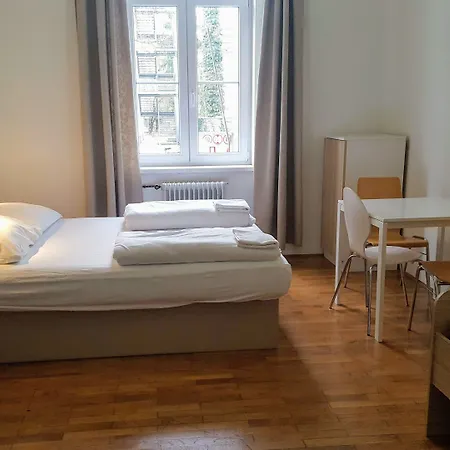 Auberge de jeunesse C - Punkt
