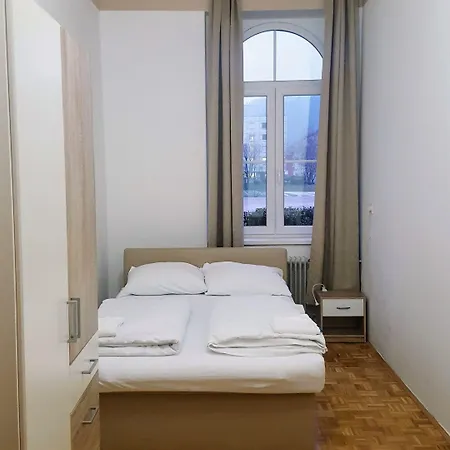 C - Punkt Auberge de jeunesse Ljubljana