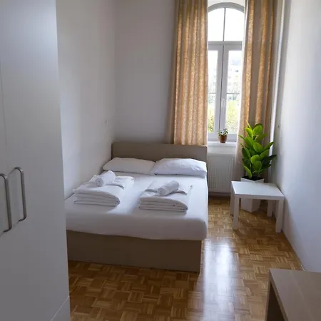 C - Punkt Auberge de jeunesse