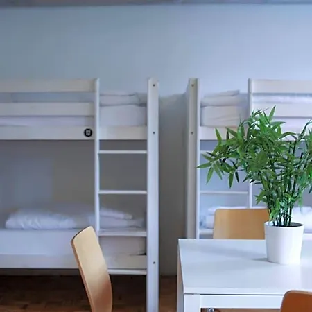 Auberge de jeunesse C - Punkt