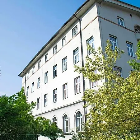 C - Punkt *