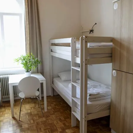C - Punkt Auberge de jeunesse *